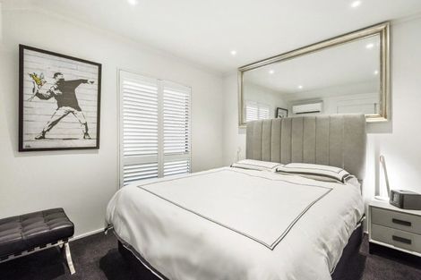 Photo of property in 3 Sandiacre Way, Browns Bay, Auckland, 0630