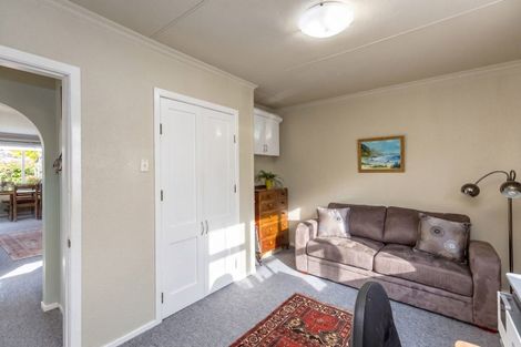 Photo of property in 91 Brandon Street, Featherston, 5710