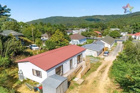 Photo of property in 111 Main Road, Wainuiomata, Lower Hutt, 5014