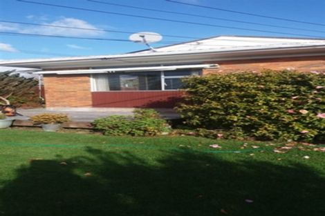 Photo of property in 1/101 Mcleod Road, Te Atatu South, Auckland, 0610