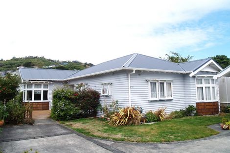 Photo of property in 297 The Parade, Island Bay, Wellington, 6023