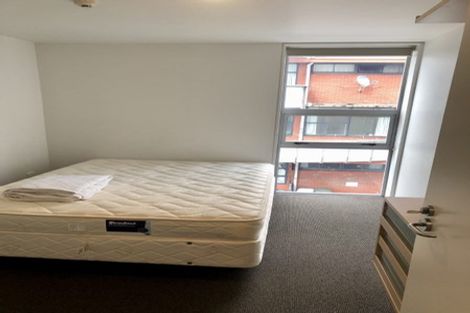 Photo of property in 2u4 Torrens Terrace, Mount Cook, Wellington, 6011