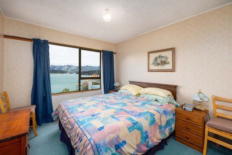 Photo of property in 12 Emerson Crescent, Diamond Harbour, 8971