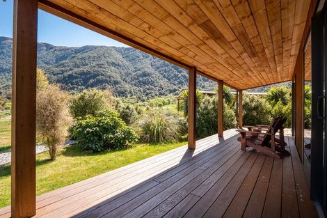 Photo of property in 46 Tui Drive, Mount Creighton, Queenstown, 9371