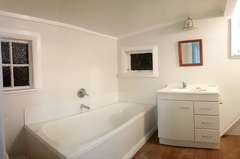 Photo of property in 13 Adams Terrace, Aro Valley, Wellington, 6021