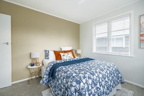 Photo of property in 15 Peters Avenue, Cloverlea, Palmerston North, 4412