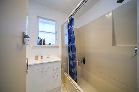 Photo of property in 123 Ruamahanga Crescent, Terrace End, Palmerston North, 4410