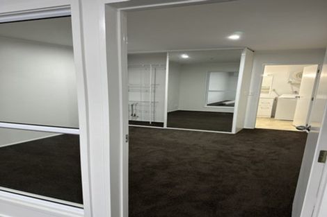 Photo of property in 8/8 Girton Terrace, Mount Cook, Wellington, 6021