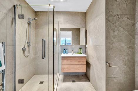 Photo of property in 13 Patrol Lane, Hobsonville, Auckland, 0616