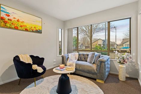 Photo of property in 19 Kotuku Crescent, Takanini, 2112