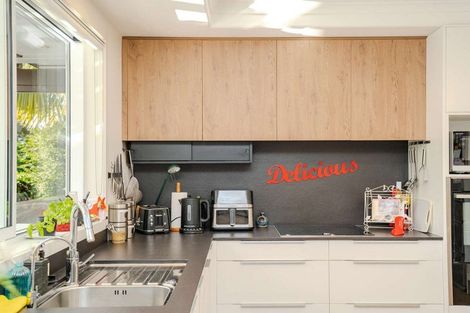 Photo of property in 35 Sarawak Drive, Kerikeri, 0230