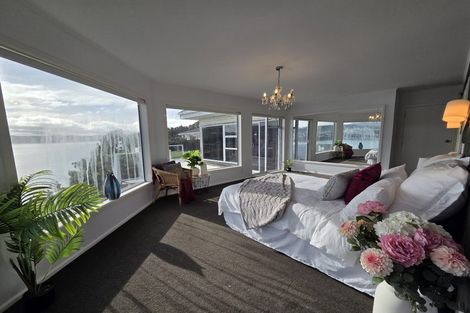Photo of property in 103 Maupuia Road, Maupuia, Wellington, 6022