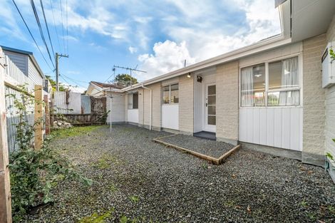 Photo of property in 528f2- Fergusson Drive, Trentham, Upper Hutt, 5018