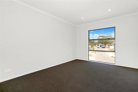 Photo of property in 42 Vincent Mcgrath Crescent, Swanson, Auckland, 0614