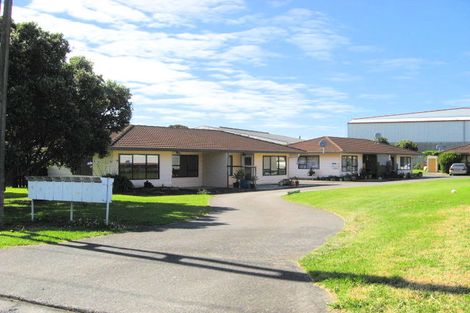 Photo of property in 2/42 Kiwi Esplanade, Mangere Bridge, Auckland, 2022