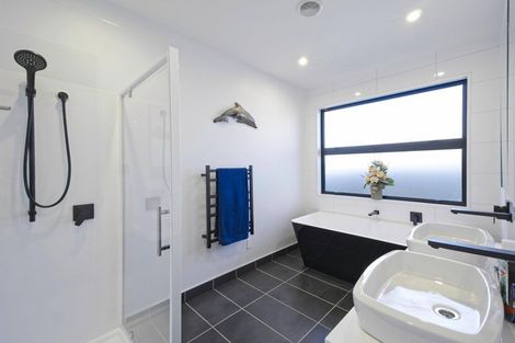 Photo of property in 8 Racecourse Terrace Rise, Hokitika, 7882