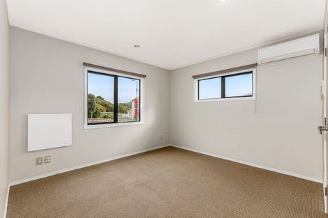 Photo of property in 26 Aspiring Terrace, Aotea, Porirua, 5024