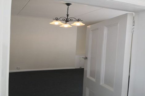 Photo of property in 6 Rixon Grove, Mount Victoria, Wellington, 6011