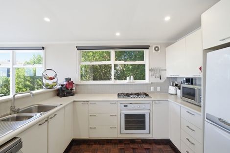 Photo of property in 2 Aotea Terrace, Huntsbury, Christchurch, 8022