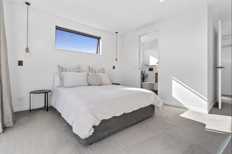 Photo of property in 1 Glen Dene Crescent, Wanaka, 9305