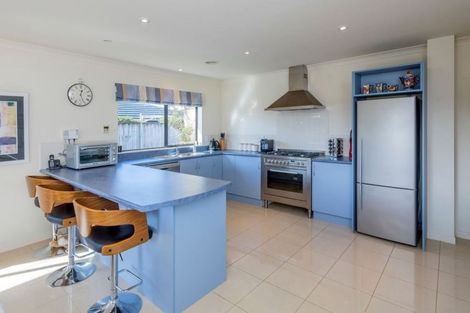 Photo of property in 38 Monarch Place, Paraparaumu Beach, Paraparaumu, 5032