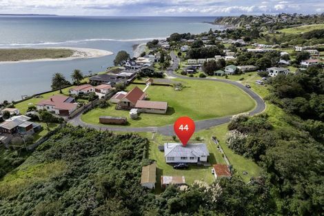 Photo of property in 44 Te Awhe Road, Maketu, 3189