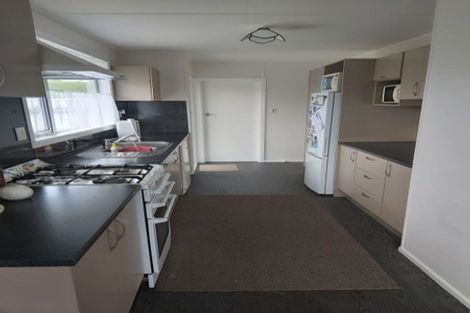 Photo of property in 45 Kenmore Street, Newlands, Wellington, 6037