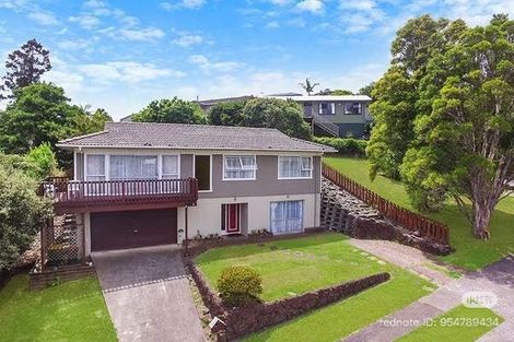 Photo of property in 13 Robbies Road, Shelly Park, Auckland, 2014