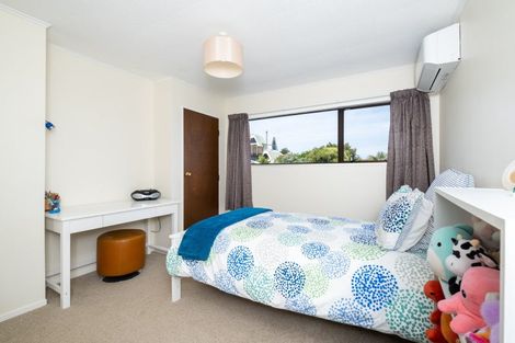 Photo of property in 9 Cumberland Rise, Taradale, Napier, 4112