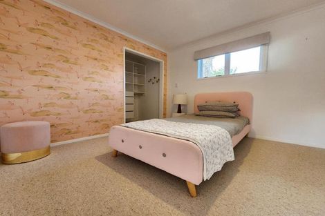 Photo of property in 8 Hussey Street, Oakura, 4314