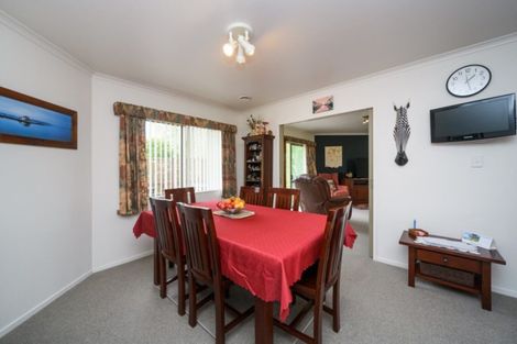 Photo of property in 63 Pacific Drive, Fitzherbert, Palmerston North, 4410