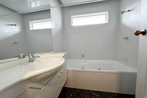 Photo of property in 53 Kirkwood Avenue, Upper Riccarton, Christchurch, 8041