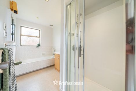 Photo of property in 3 Lone Tree Grove, Kelson, Lower Hutt, 5010