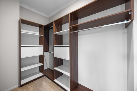 Photo of property in 1 Creggan Crescent, Flat Bush, Auckland, 2019