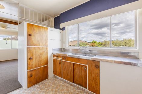 Photo of property in 64 Mount Herbert Road, Waipukurau, 4200