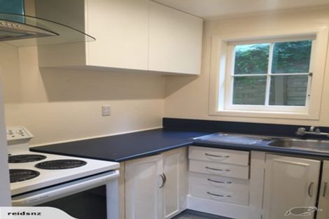 Photo of property in 12 Governor Road, Northland, Wellington, 6012