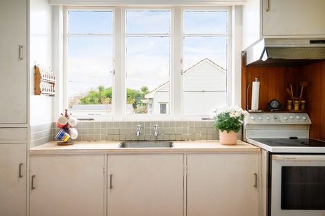 Photo of property in 1/21 Railway Street West, Papakura, 2110