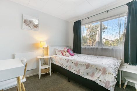 Photo of property in 4 Katrina Place, Massey, Auckland, 0614