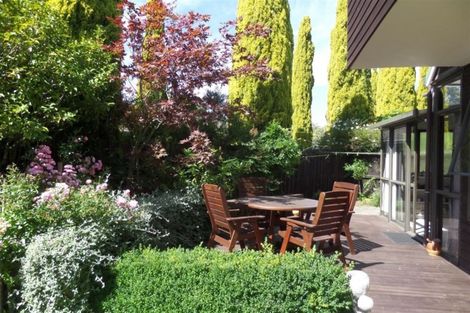 Photo of property in 2/35 Solway Avenue, Ilam, Christchurch, 8041