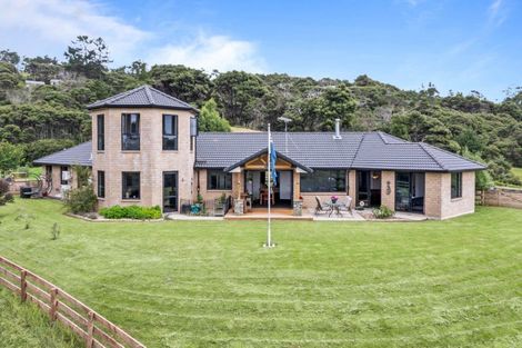 Photo of property in 65b Manuka Grove, Helensville, 0875