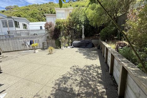 Photo of property in 39 Meadowcroft Grove, Johnsonville, Wellington, 6037