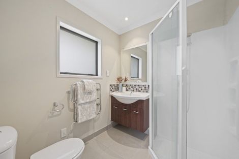 Photo of property in 25a George Crescent, Buckland, Pukekohe, 2677