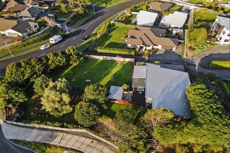 Photo of property in 23 Heta Road, Highlands Park, New Plymouth, 4312