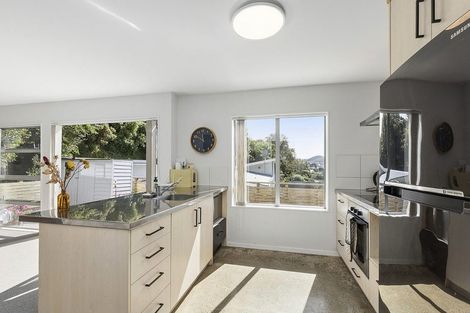 Photo of property in 24a Kellsmere Crescent, Island Bay, Wellington, 6023