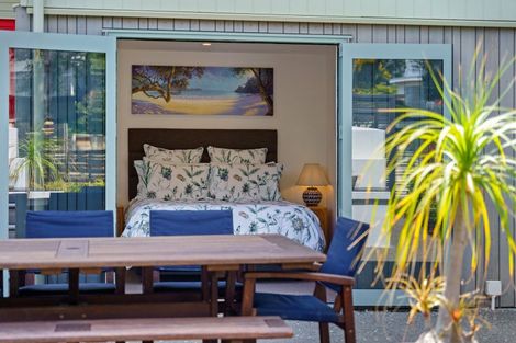 Photo of property in 4 Tahi Road, Paraparaumu Beach, Paraparaumu, 5032