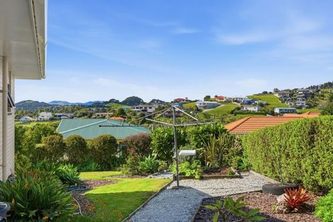 Photo of property in 10 Cable Bay Block Road, Cable Bay, 0420