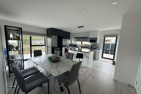 Photo of property in 7b Poruru Close, Papakura, 2110