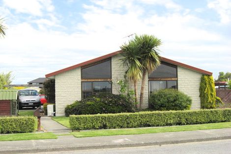 Photo of property in 27 Cam Road, Kaiapoi, 7630