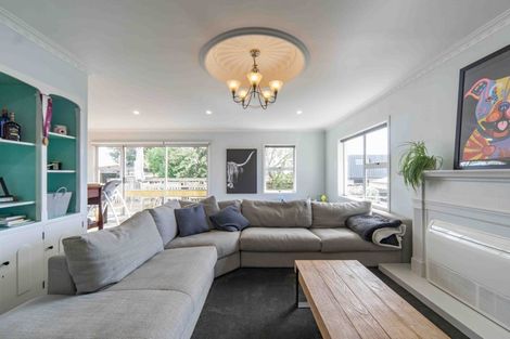 Photo of property in 12 Resthill Crescent, Glenview, Hamilton, 3206