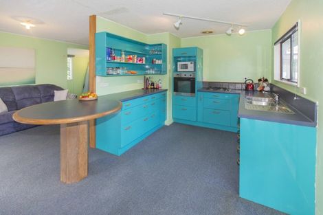 Photo of property in 5 Ripiro Drive, Baylys Beach, Dargaville, 0377